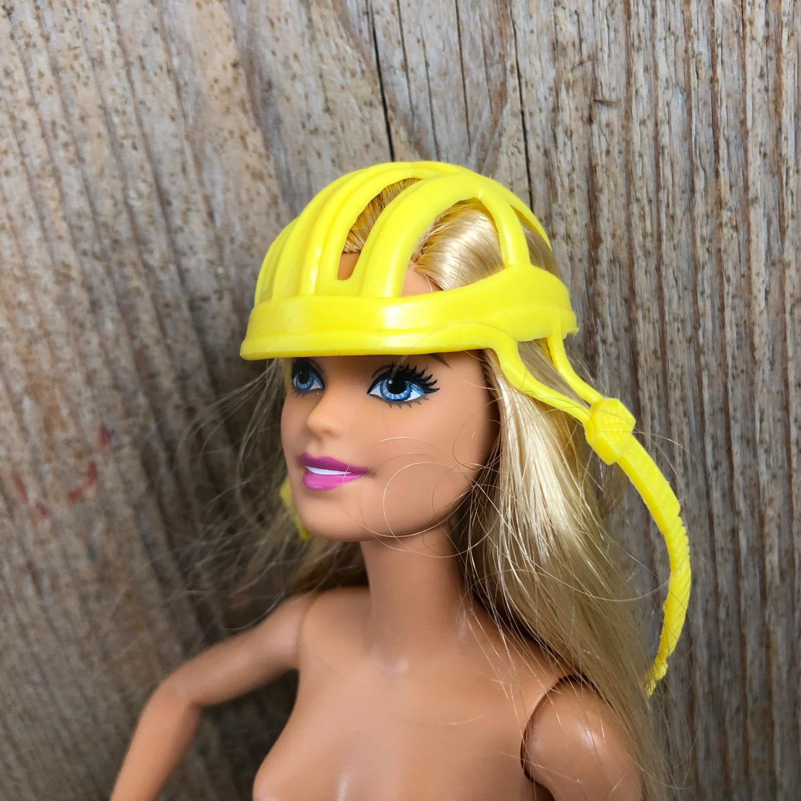 Geel helm voor Barbie, Ophalen of Verzenden, Zo goed als nieuw, Barbie