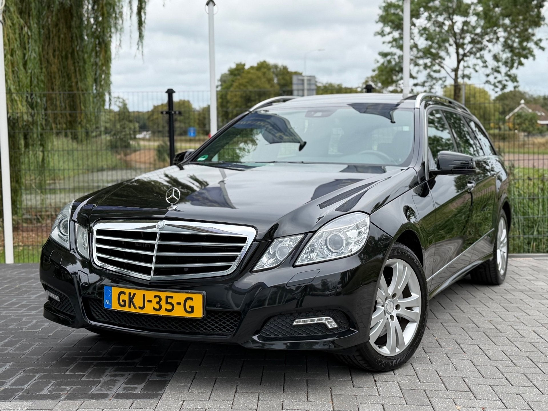 Mercedes-Benz E-klasse Estate 350 CGI AUT / CLIMA / CRUISE /, Auto's, Automaat, Euro 5, Achterwielaandrijving, Gebruikt