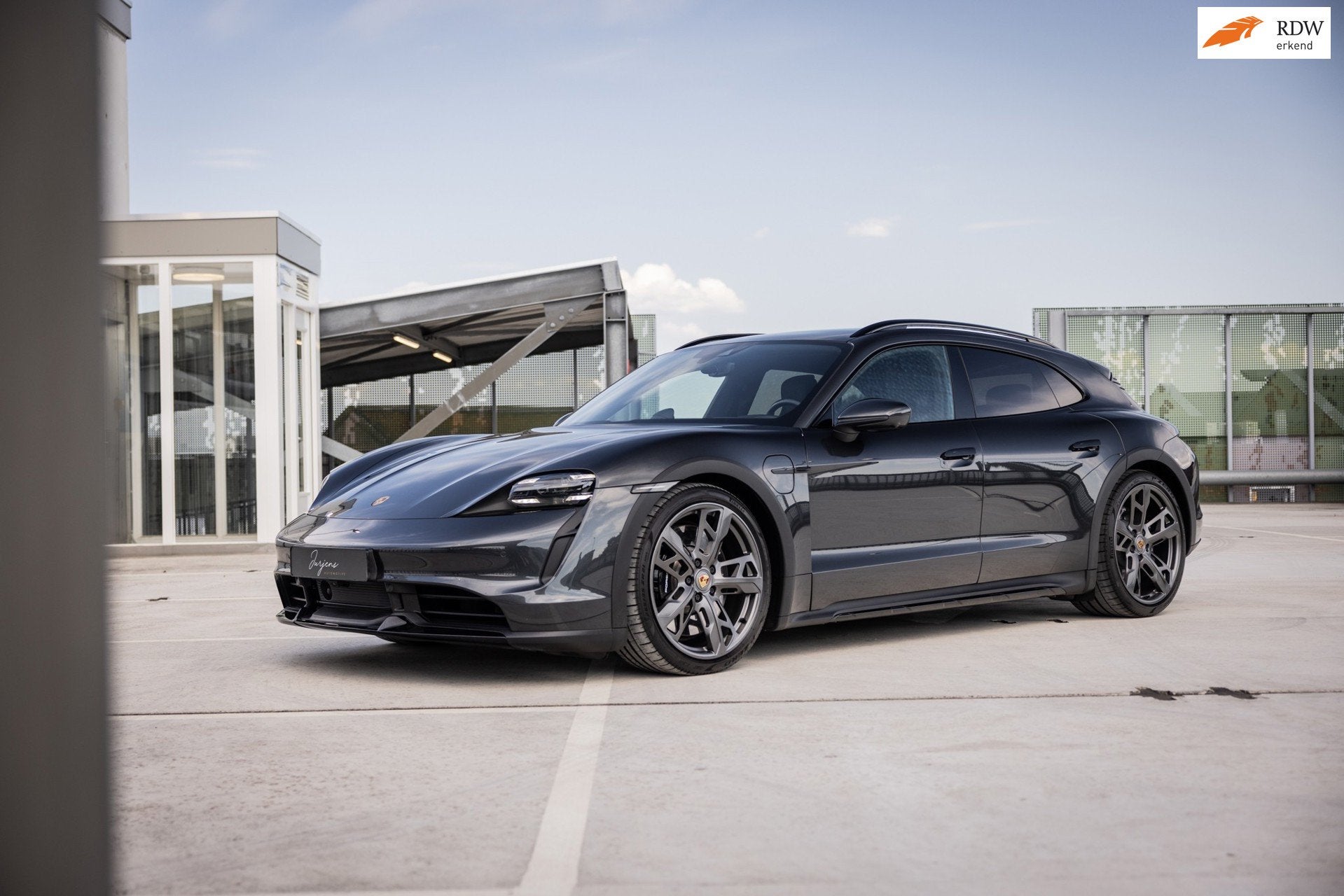 Porsche Taycan Cross Turismo Turbo 93 kWh (680pk) Vierwielst, Auto's, Automaat, Dealer onderhouden, Gebruikt, Adaptive Cruise Control