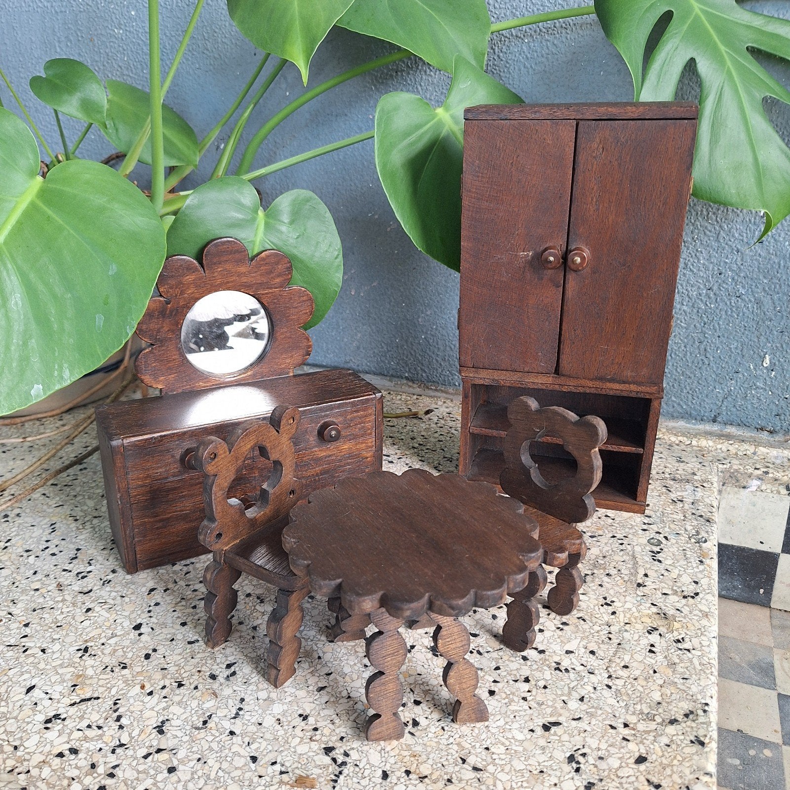 Vintage poppenhuis meubeltjes van sigarenkistjes - 6 delig, Ophalen of Verzenden, Gebruikt, Poppenhuis