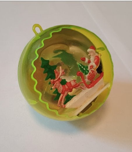 vintage kerstbal Diorama, plastic, jaren 60-70, Kerstman, Antiek en Kunst, Ophalen of Verzenden
