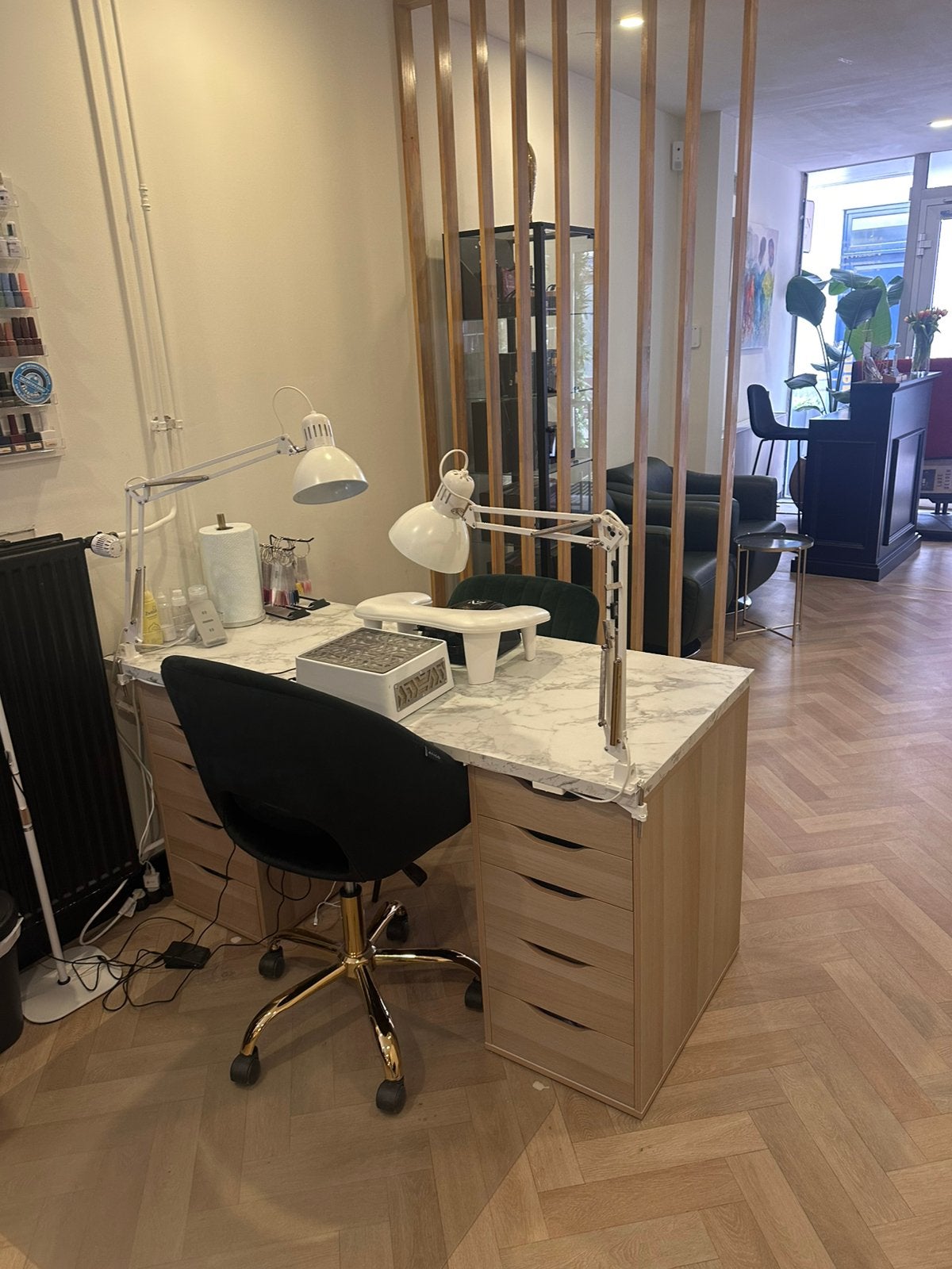 Tafel te huur nagelstyliste Arnhem, Ophalen, Nieuw, Zwart, Handen en Nagels