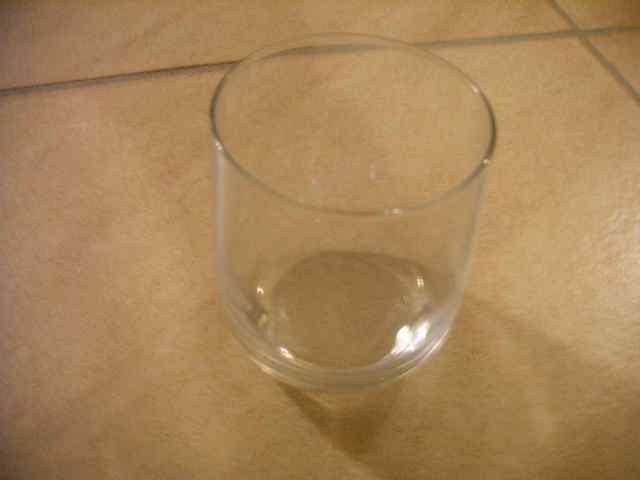 mooi waterglas met afgeronde onderkant, Ophalen of Verzenden, Zo goed als nieuw, Waterglas