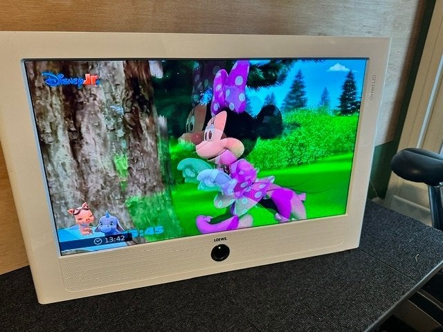 Loewe lcd tv     26 inch      connect 26  LED, LED, 50 Hz, Zo goed als nieuw, Ophalen