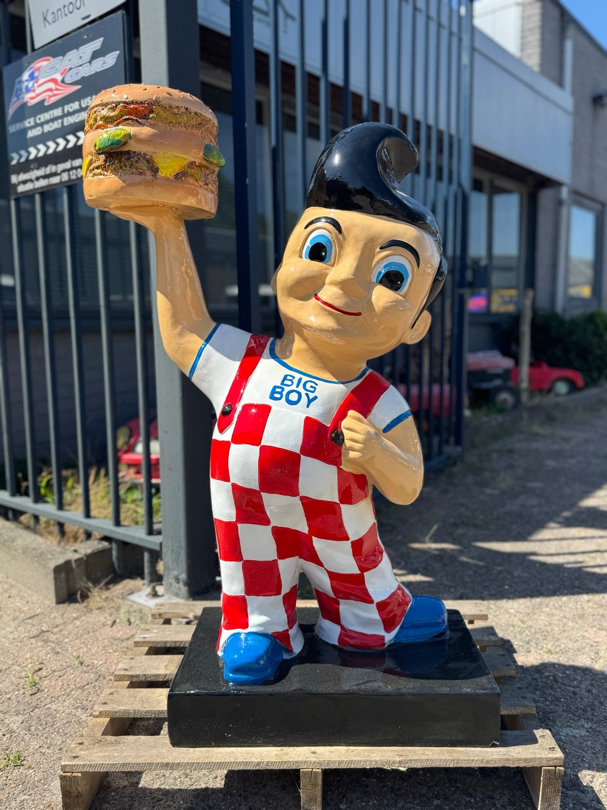 Big Boy Standbeeld met Hamburger - Decoratief Beeld, Ophalen, Zo goed als nieuw, Mens