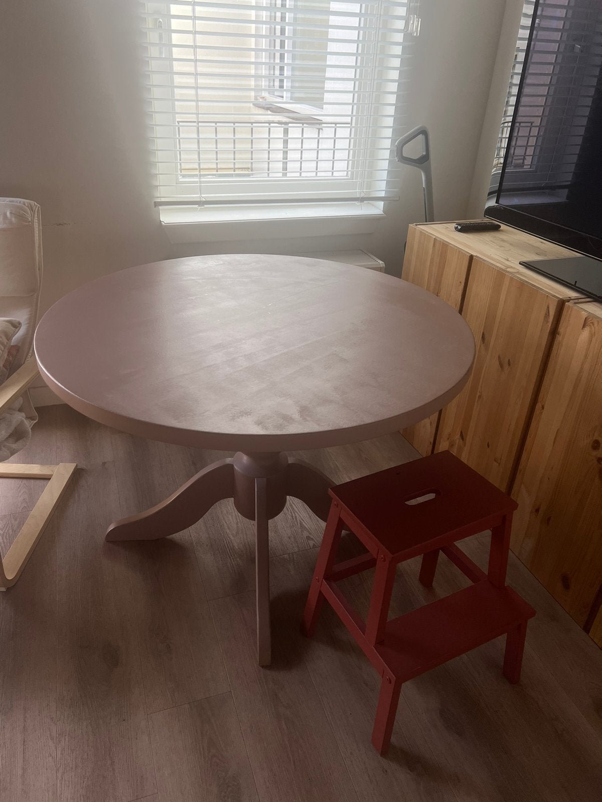 Dining table pink, Huis en Inrichting, Complete eetkamers, Ophalen, Zo goed als nieuw, 4 tot 6 stoelen