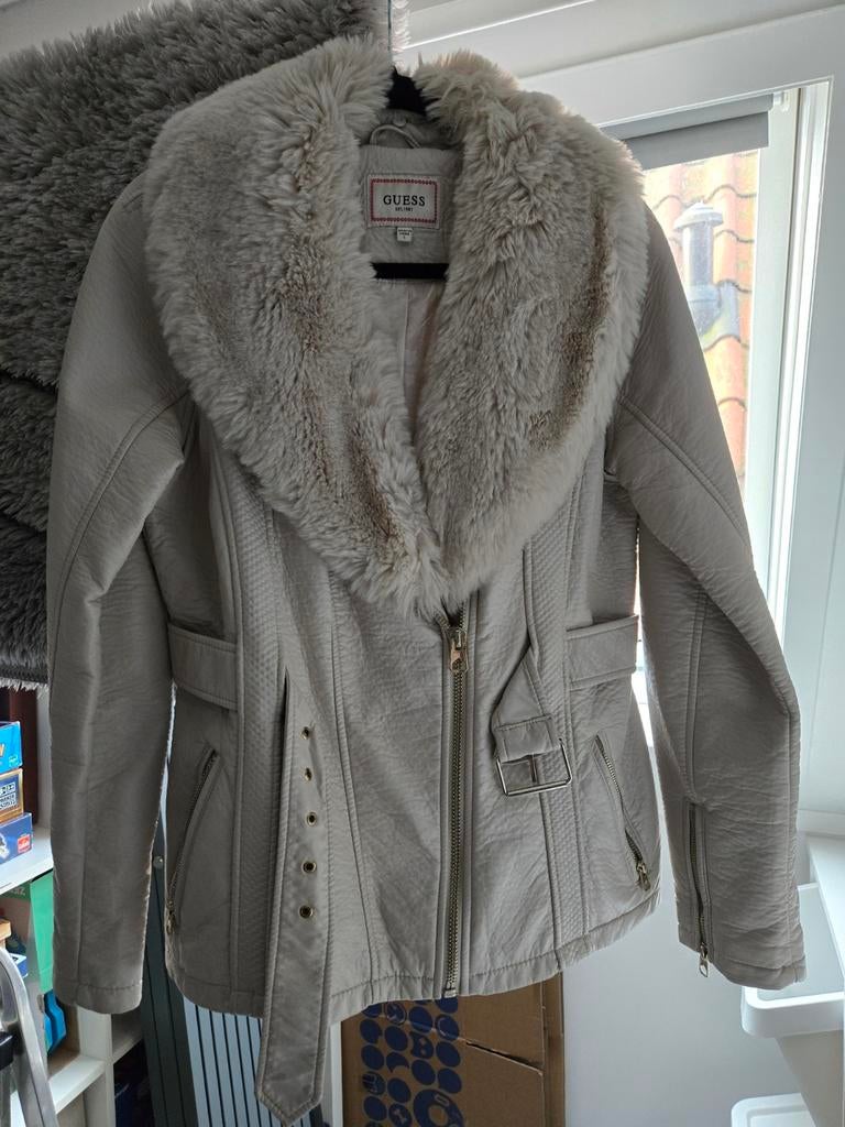 Originele Guess jas met afneembare bontkraag, Guess, Beige, Maat 42/44 (L), Ophalen of Verzenden