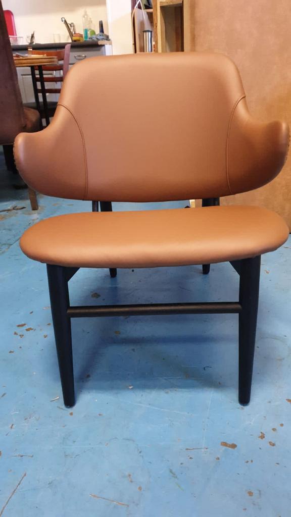 Replica van Danish design Shell Chair van Ib Kofod-Larsen, Huis en Inrichting, Fauteuils, Ophalen, Minder dan 75 cm, Zo goed als nieuw