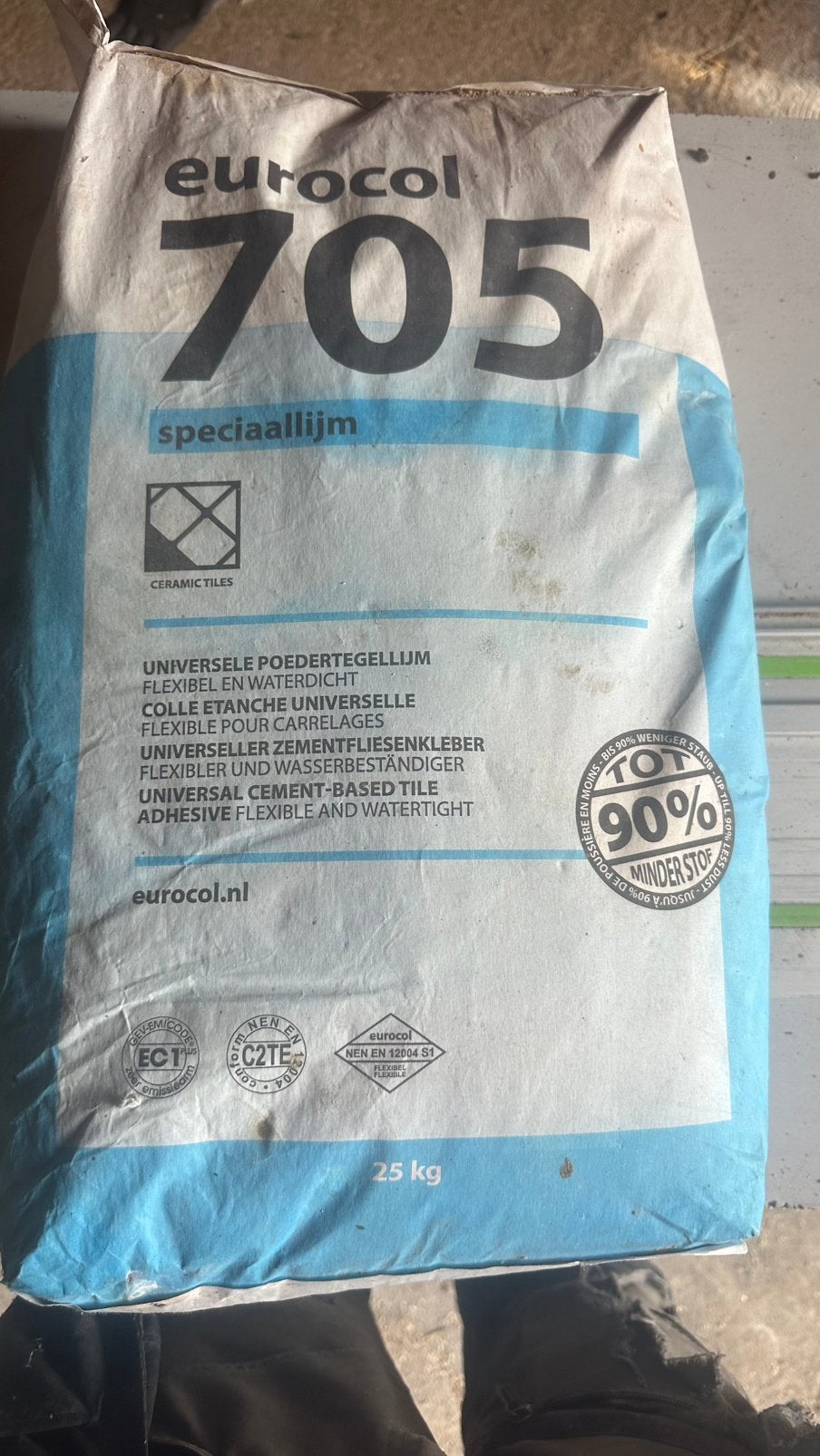 2 zakken á 25kg Eurocol 705 tegellijm, flexibel, waterdicht, Ophalen, Wandtegels, Nieuw, Minder dan 20 cm