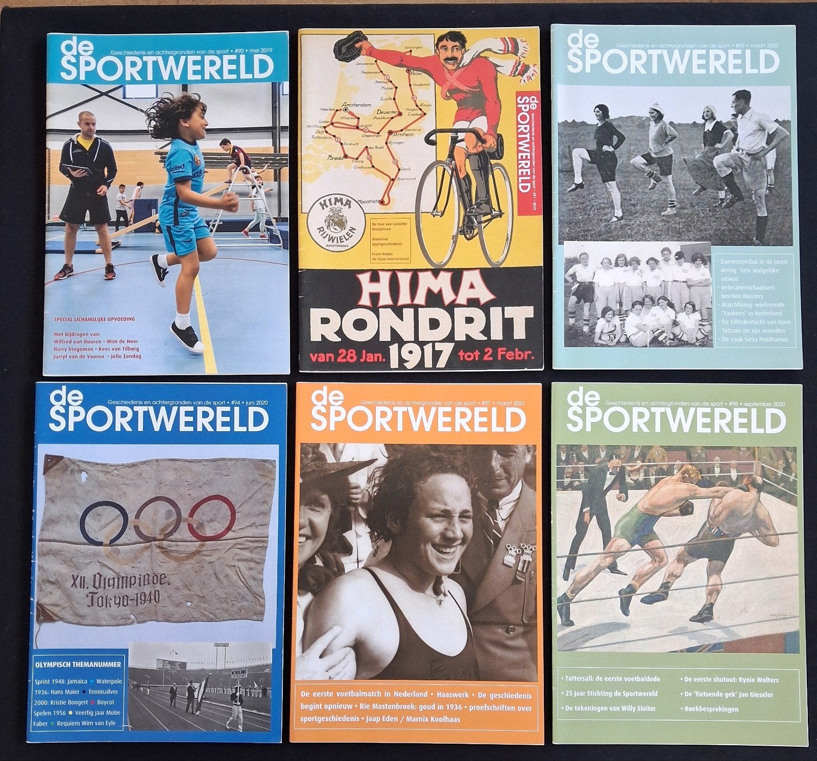 De Sportwereld, geschiedenis en achtergronden. o.a. voetbal., Ophalen of Verzenden, Zo goed als nieuw