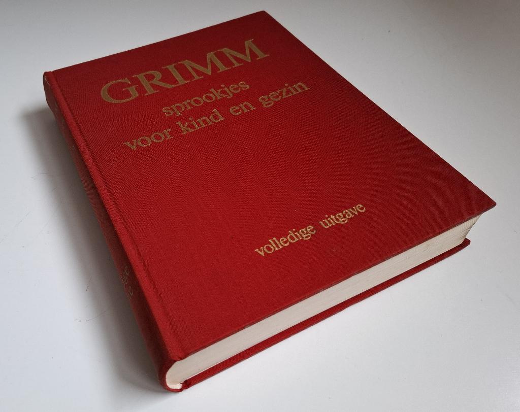 GRIMM, Ophalen of Verzenden, Gelezen, Grimm