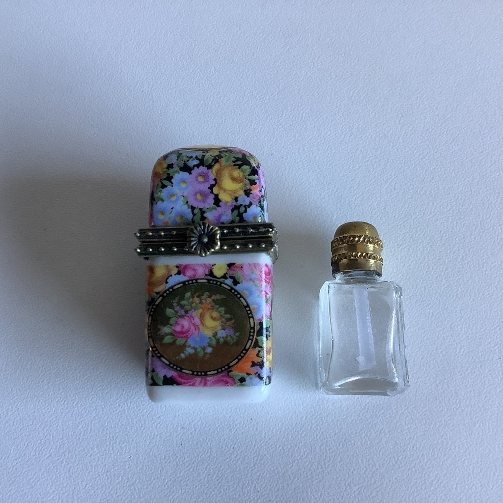 Limoges doosje met glazen miniatuurparfumflacon, Antiek en Kunst, Ophalen of Verzenden