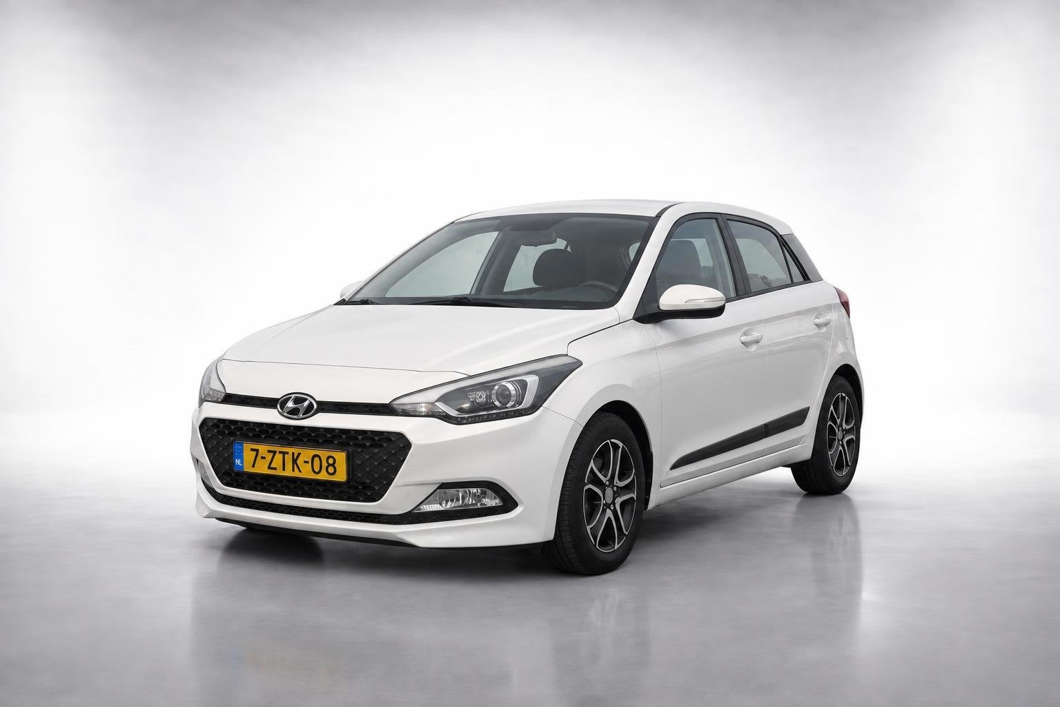 Hyundai I20 1.2 HP i-Motion |lane assist|clima|nieuwe kettin, Auto's, Xenon verlichting, Euro 6, 4 cilinders, Wit
