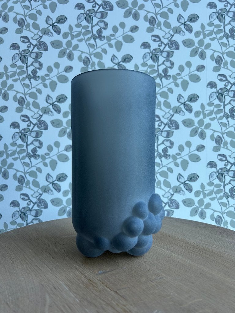 Bolia Vase (colour smoke), Huis en Inrichting, 21 cm, Nieuw, Ophalen of Verzenden, Glas