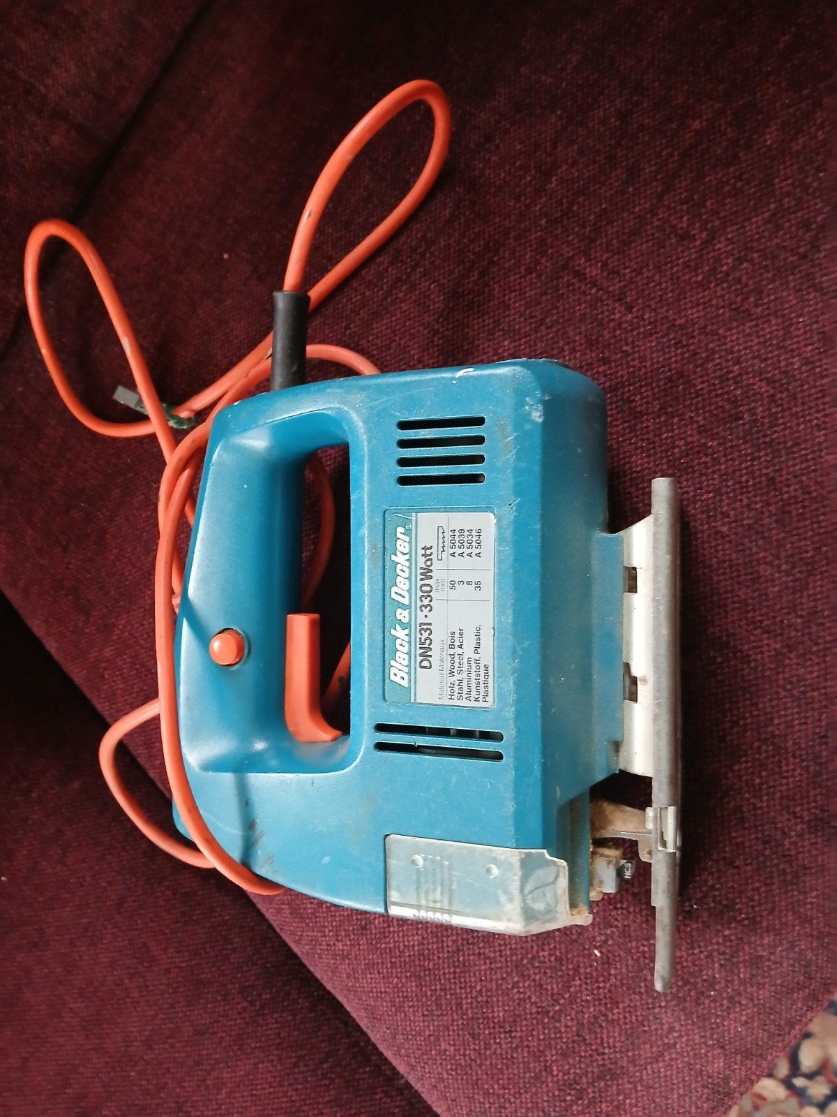 tk goedwerkende decoupeerzaag zonder zaagblaadje 10 euro, Ophalen of Verzenden, Minder dan 600 watt, Decoupeerzaag, 30 tot 70 mm