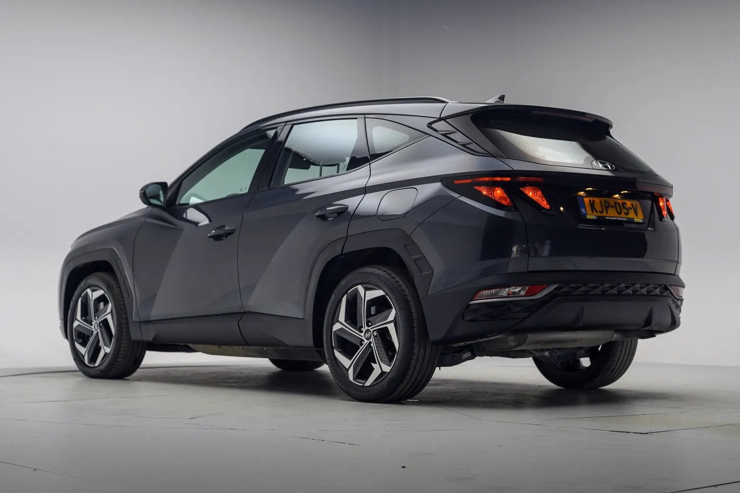 Hyundai Tucson 1.6 T-GDI PHEV 265pk Comfort Smart 4WD [ Navi, Auto's, Automaat, 1350 kg, Gebruikt, 4 cilinders