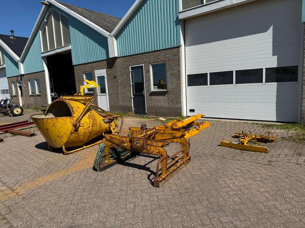 Kubel 1000ltr kanaalplaatklem, Ophalen, Gebruikt