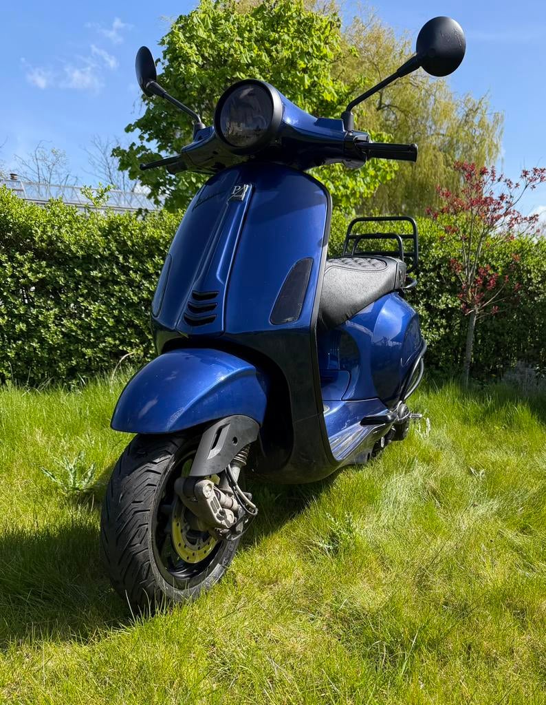 Vespa primavera lage km 10200!!, Ophalen of Verzenden, Zo goed als nieuw, Benzine