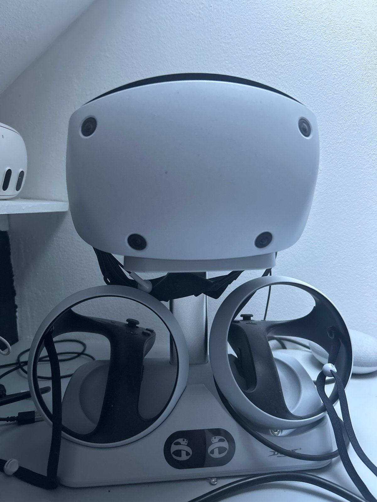 Sony PlayStation VR2 Headset met Controllers en Oplaadstatio, Ophalen of Verzenden, Zo goed als nieuw, VR-bril, Sony PlayStation