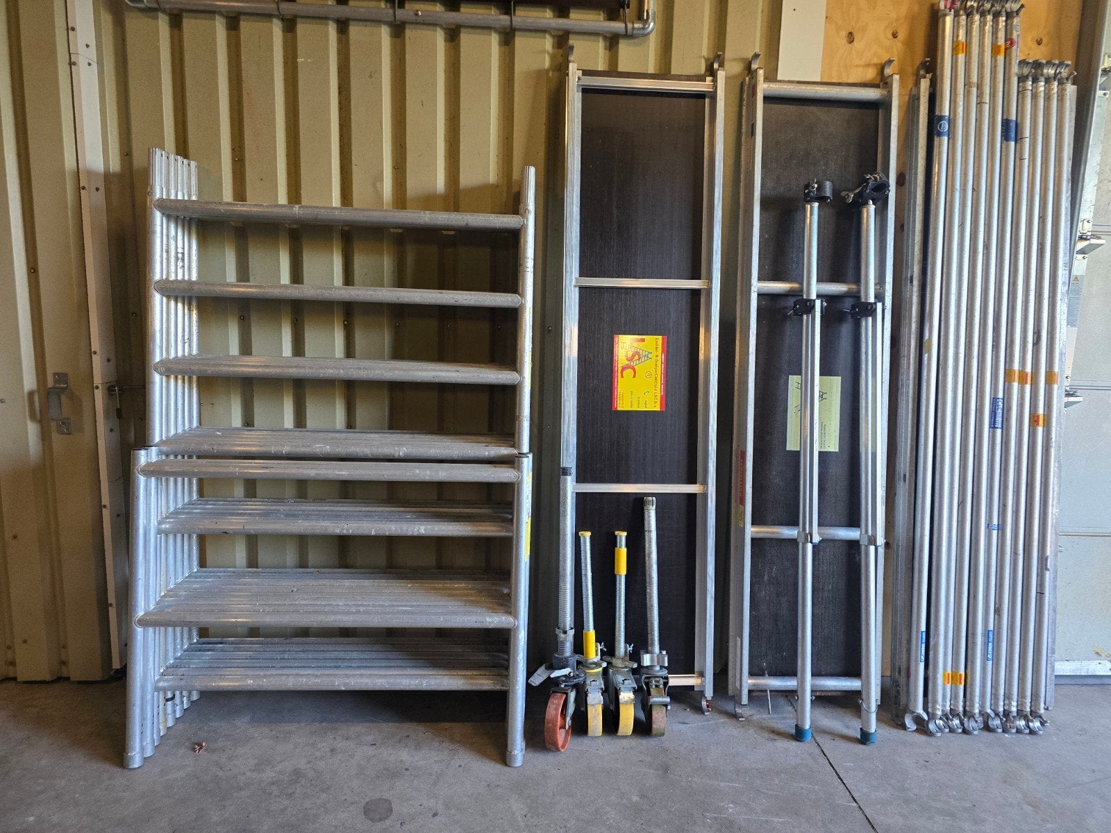 aluminium rolsteiger 8.20, Ophalen, Gebruikt, Rolsteiger of Kamersteiger, 5 meter of hoger