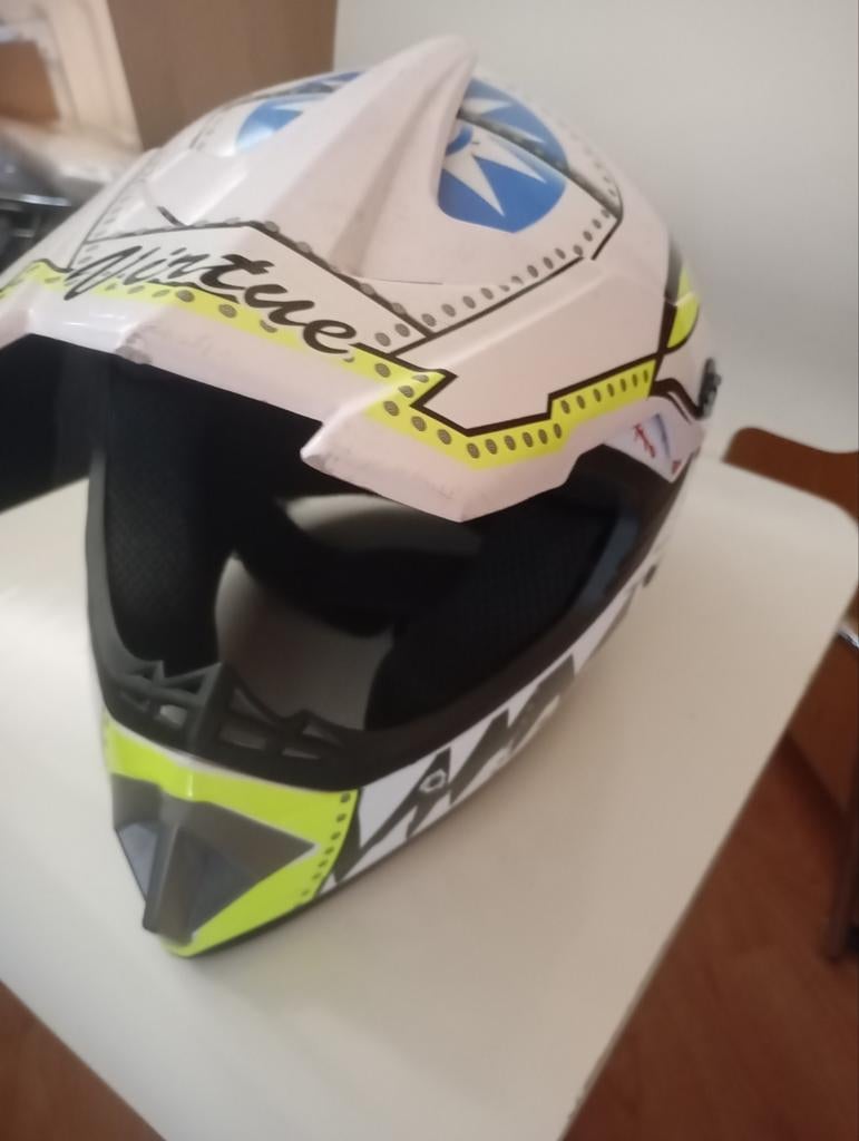 Helm te koop, Ophalen, Zo goed als nieuw