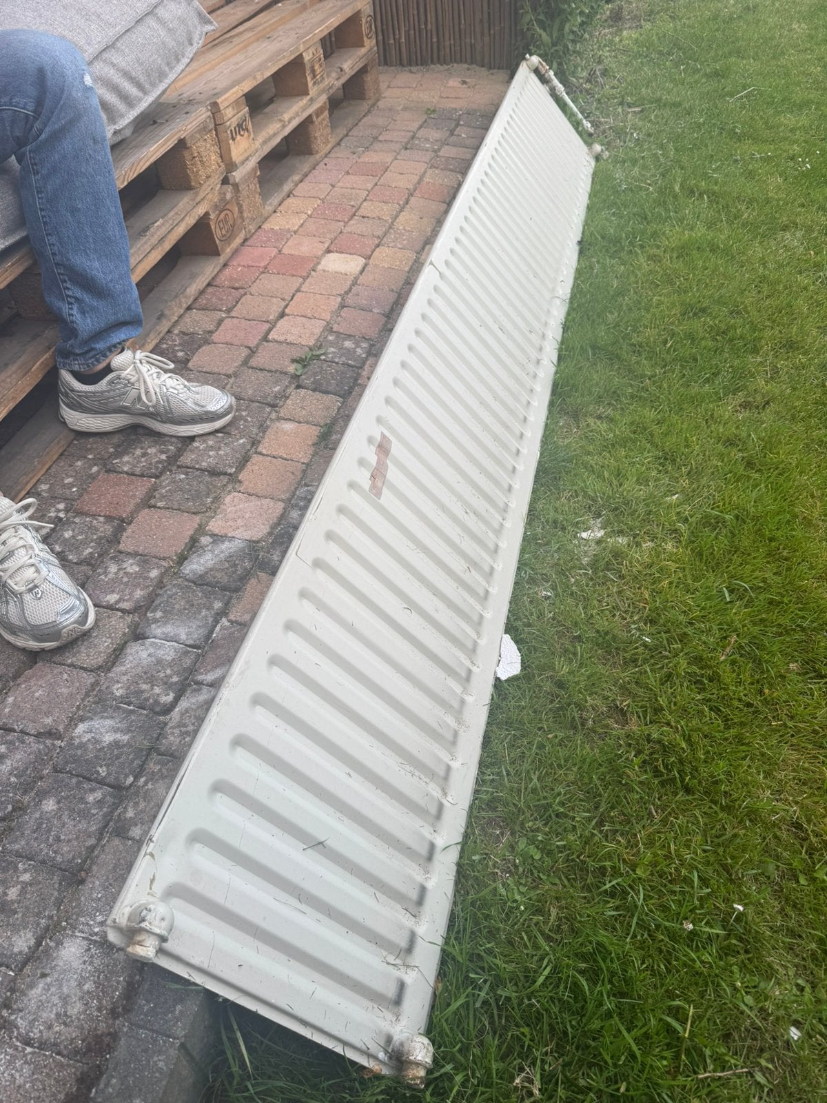 Radiator - GRATIS AF TE HALEN, Doe-het-zelf en Verbouw, Verwarming en Radiatoren, Ophalen, Gebruikt, Radiator, 30 tot 80 cm