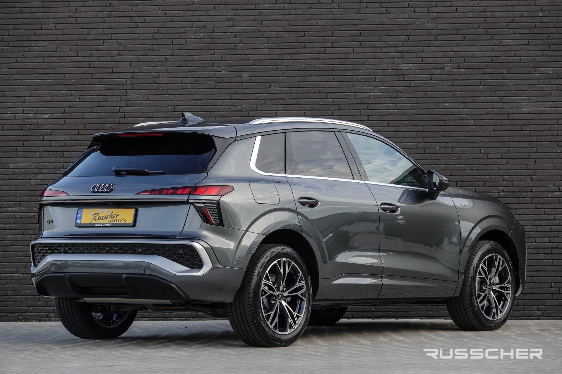 Audi Q3 S-Line | e-hybrid 272Pk | Achteruitrijcamera | Virtu, Auto's, 1800 kg, Zwart, 4 cilinders, Hybride Elektrisch/Benzine