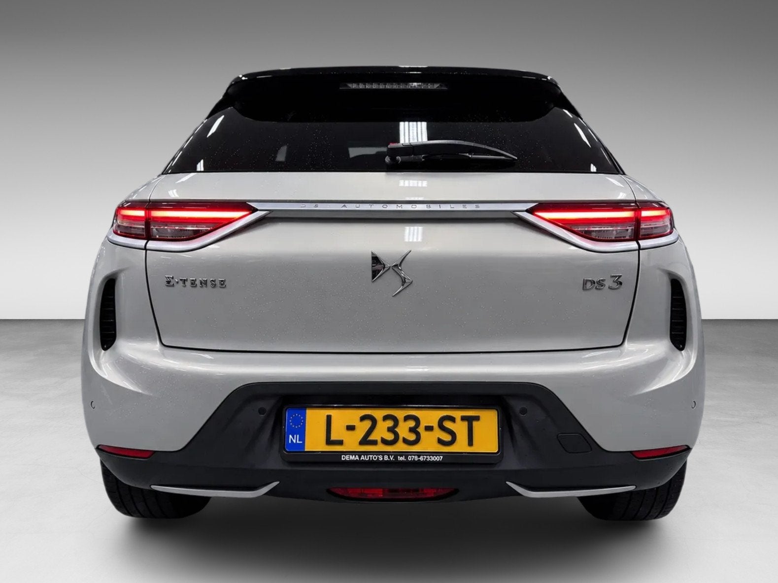 DS 3 Crossback E-Tense Grand Chic 50 kWh LEDER/NAVI/CAM/DAB/, Dealer onderhouden, 136 pk, Gebruikt, Zwart