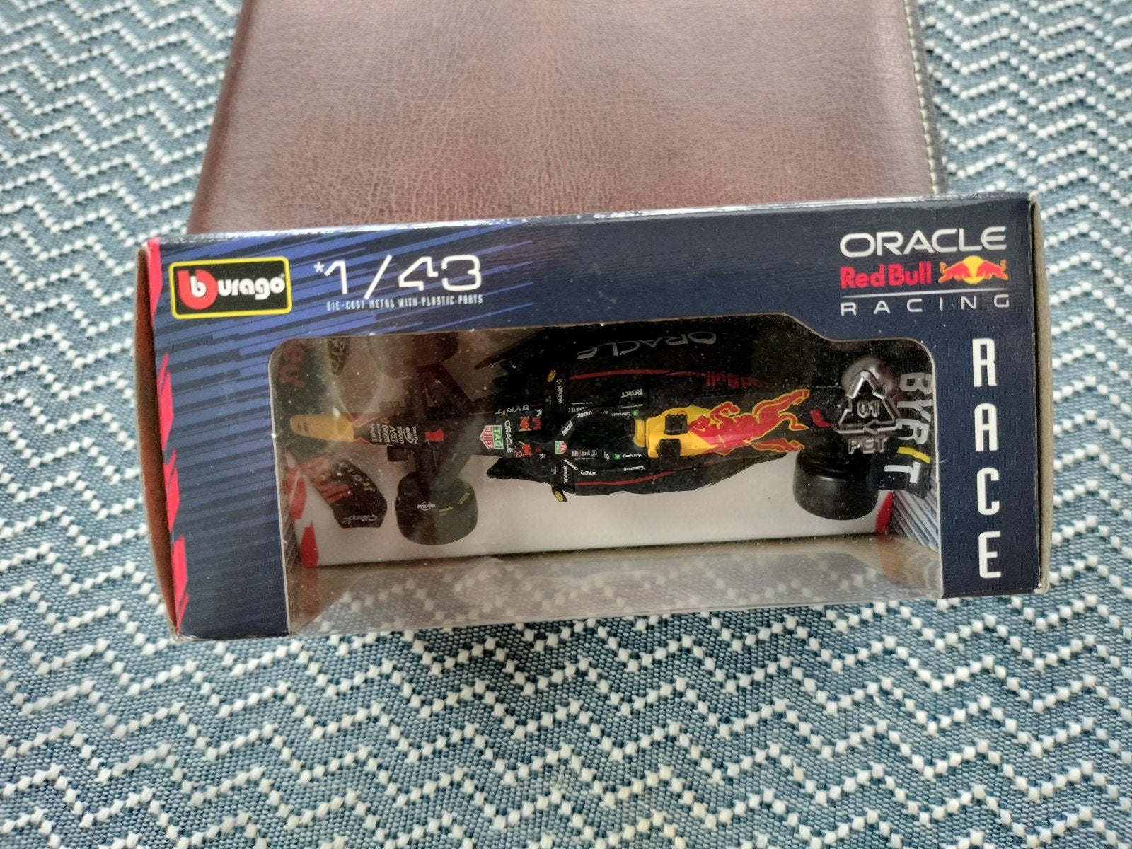 Raceauto's F1 Red Bull, Ophalen of Verzenden, Bburago