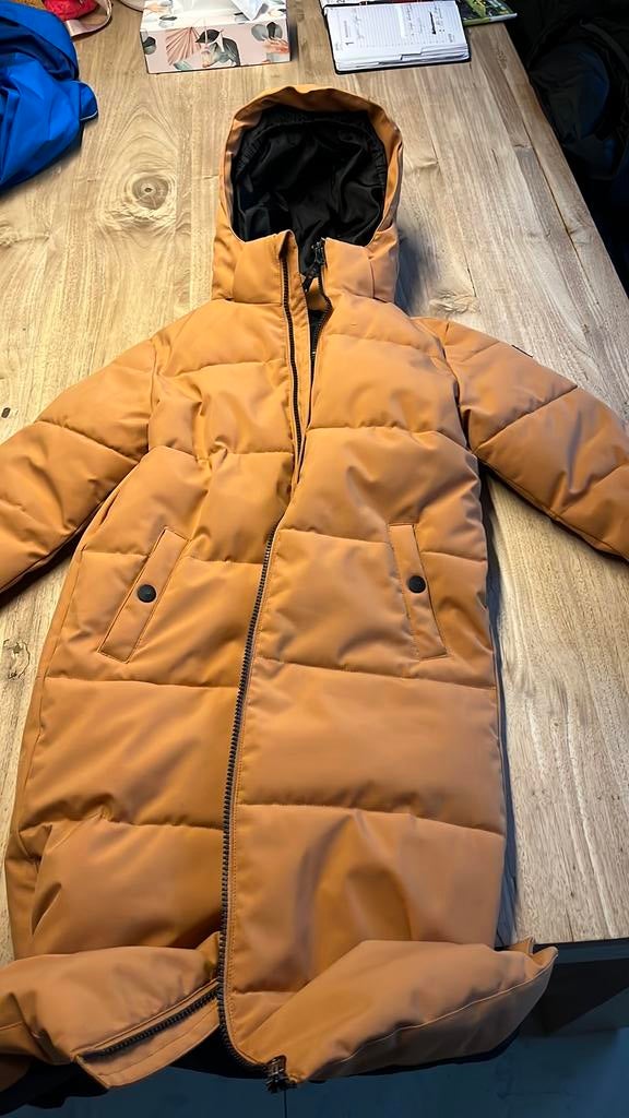 Winterjas meisje maat 128, Ophalen of Verzenden, Zo goed als nieuw, Overige maten, Bruin