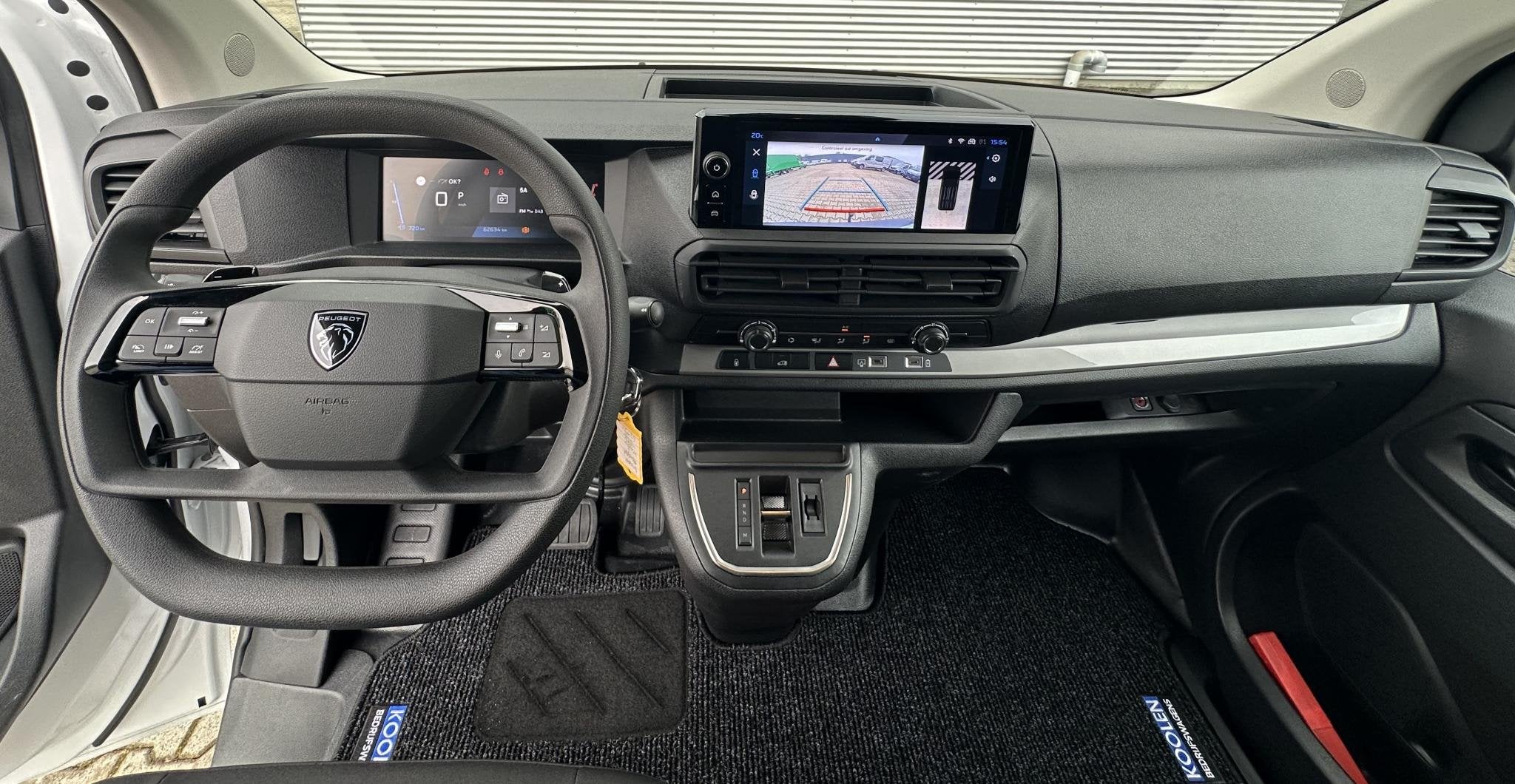Peugeot Expert 2.0 BlueHDi 145 PK L2 Automaat Nieuw model Ju, Stof, Gebruikt, Euro 6, 4 cilinders