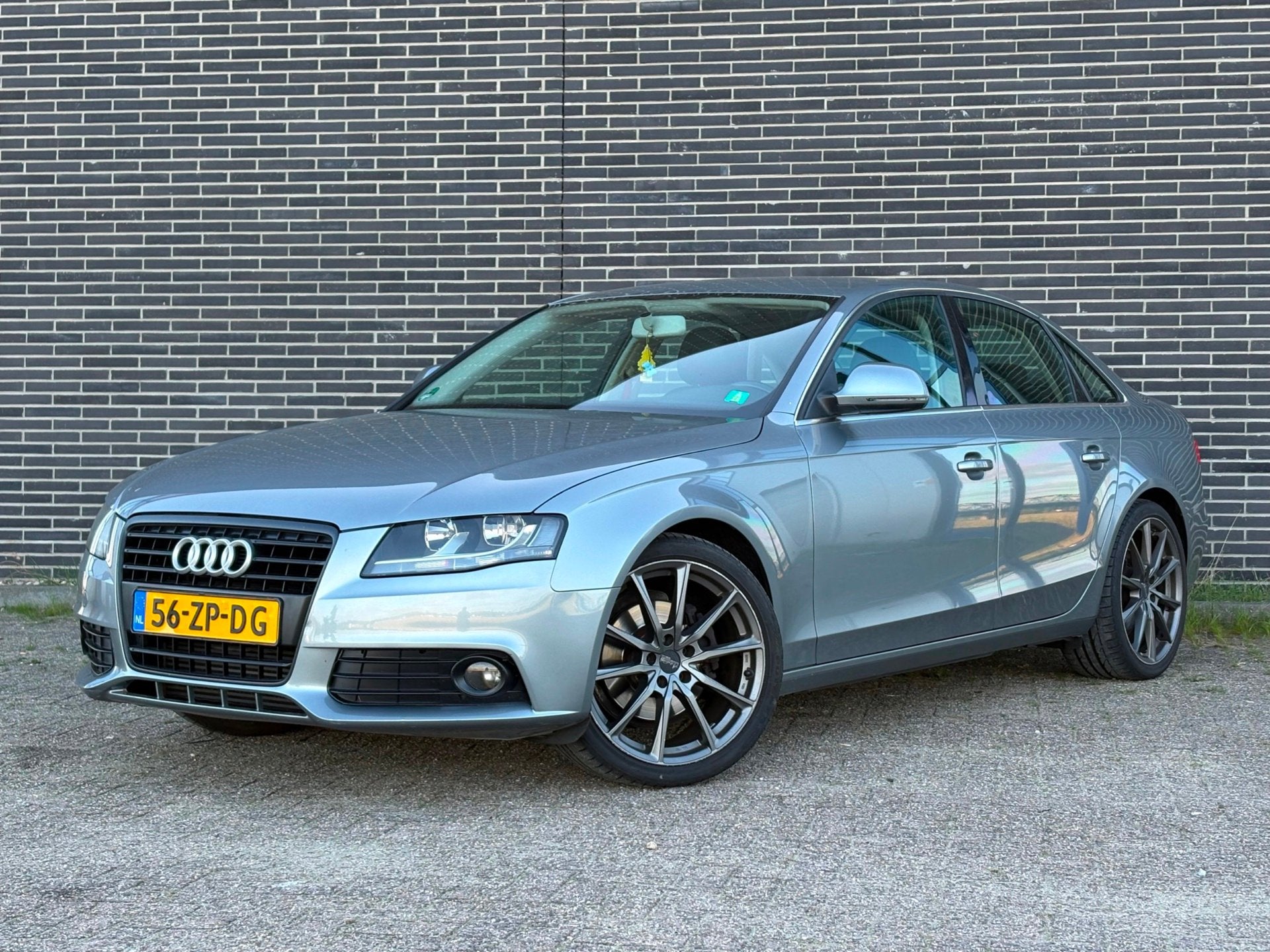 Audi A4 Limousine 1.8 TFSI Pro Line Business Leder, Clima, N, Auto's, Gebruikt, 4 cilinders, Handgeschakeld, Sedan
