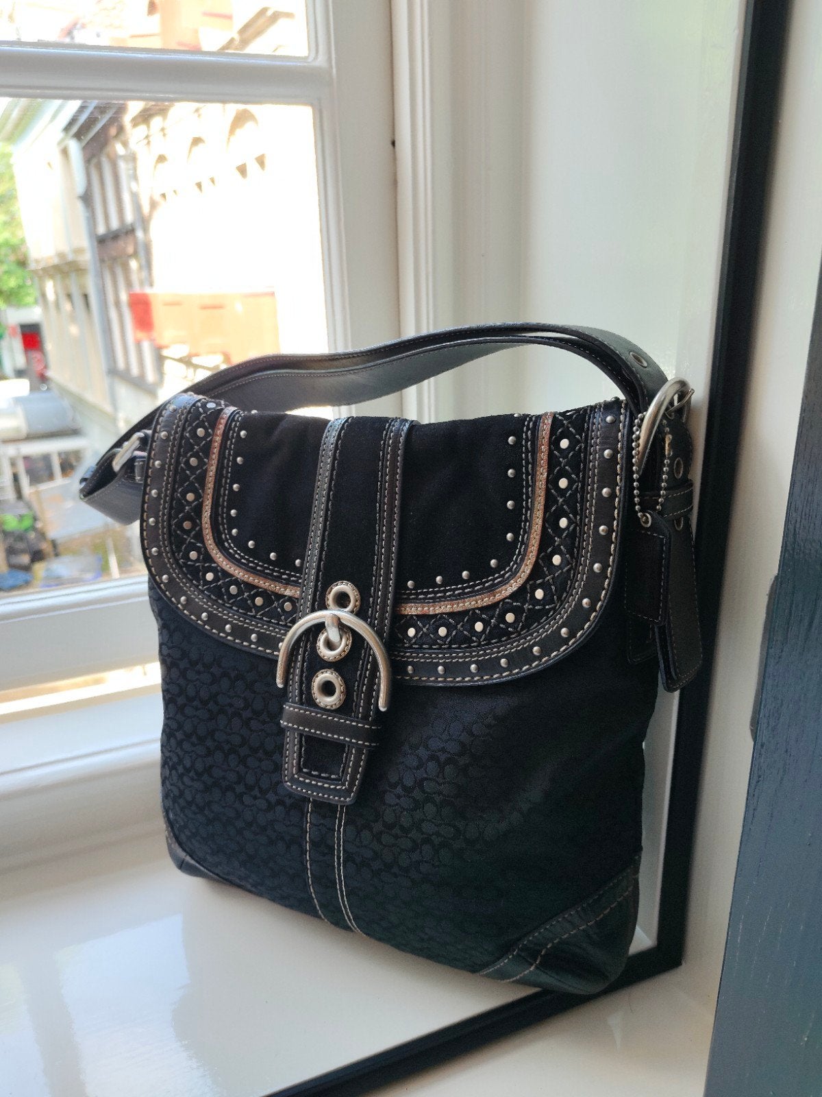 Coach Soho Y2K Zwart schoudertas met studs signature suede, Ophalen of Verzenden, Zwart, Handtas