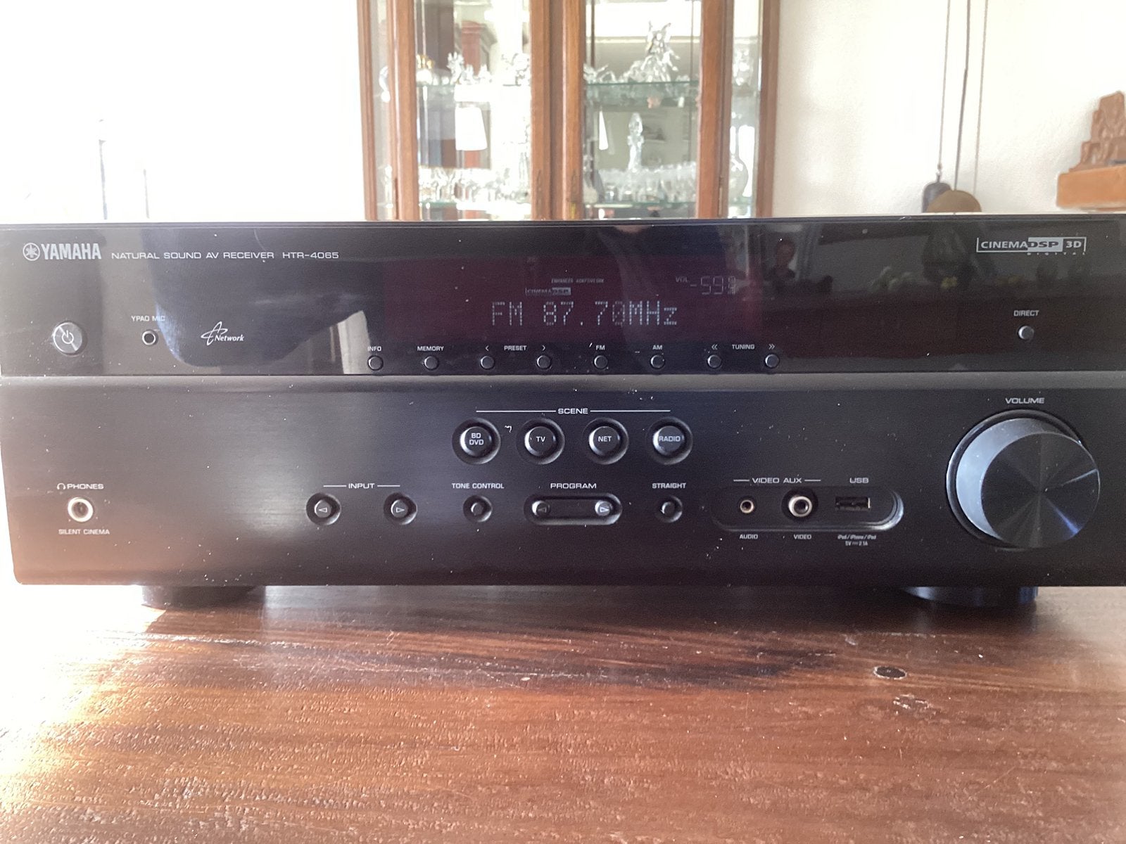 YAMAHA RECEIVER, TYPE HTR 4065 met 3 luidspreker boxen, Ophalen of Verzenden, Zo goed als nieuw, 60 tot 120 watt, Yamaha