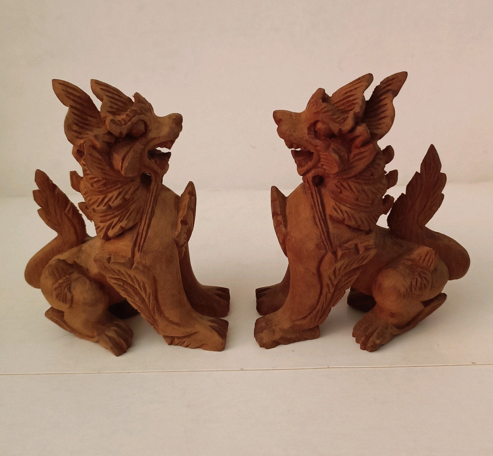 Set van 2 handgemaakte Thaise Singha tijger beeldjes, hout, Houtsnijwerk, Minder dan 20 cm, Ophalen of Verzenden, Handgemaakt