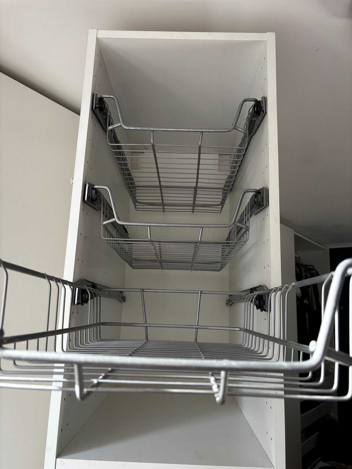 8 IKEA UTRUSTA schuifmandjes met rails – kast 40x60 cm, Ophalen, Gebruikt