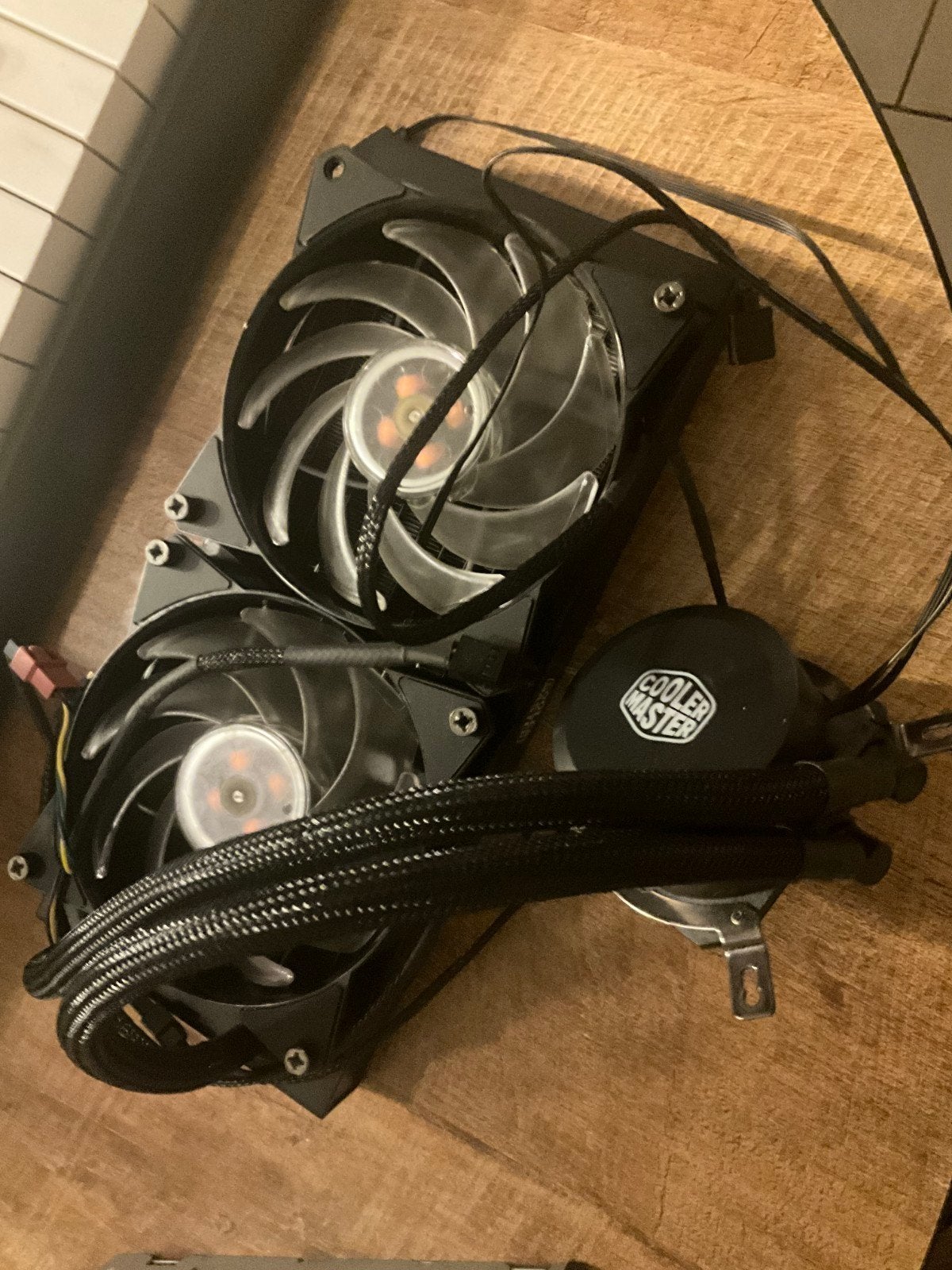 Cooler Master Waterkoeling - Zo goed als nieuw, Ophalen of Verzenden, Zo goed als nieuw, Waterkoeling