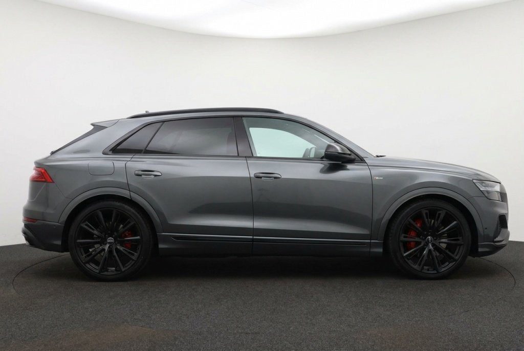 Audi Q8 60 TFSI e-hybrid quattro S Line Competition l AWD Be, Automaat, Gebruikt, 22 kWh, 2995 cc