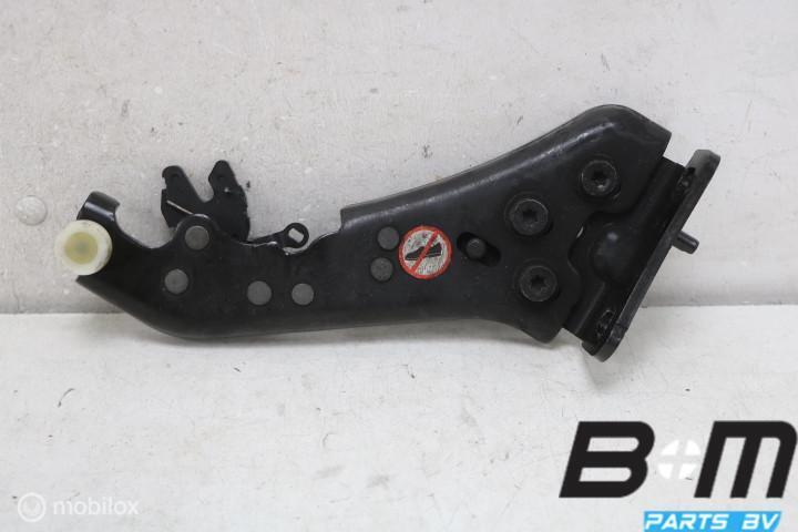 Rolgeleiding schuifdeur linksonder VW Trans. T7 7TG843397A, Gebruikt