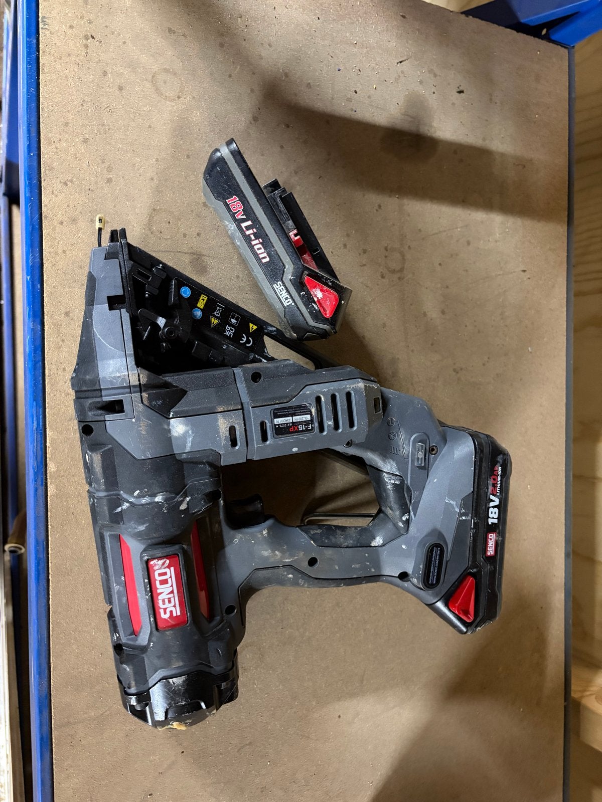Senco Fusion F-18 Li-ion tacker met accu, Ophalen of Verzenden, Gebruikt, Tacker/nietmachine, Overige merken