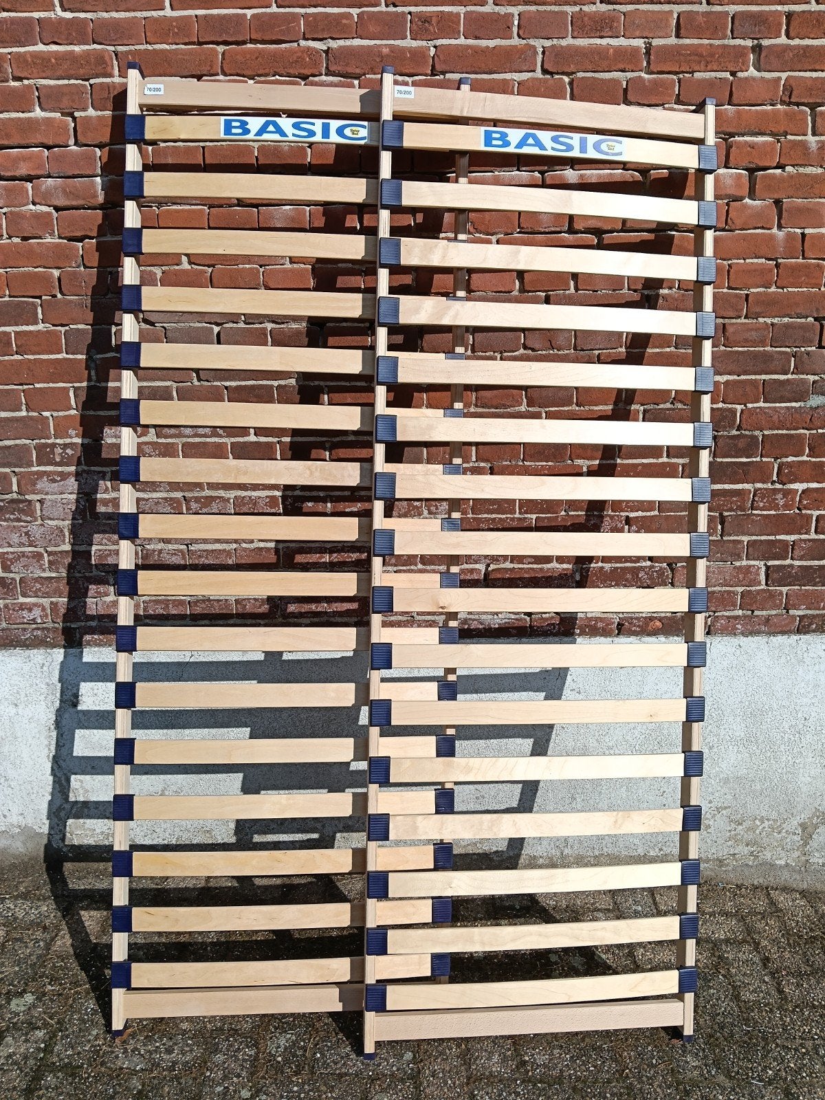 Gratis: Twee lattenbodems 70x200 cm - snel ophalen, Huis en Inrichting, Slaapkamer | Matrassen en Bedbodems, Ophalen of Verzenden
