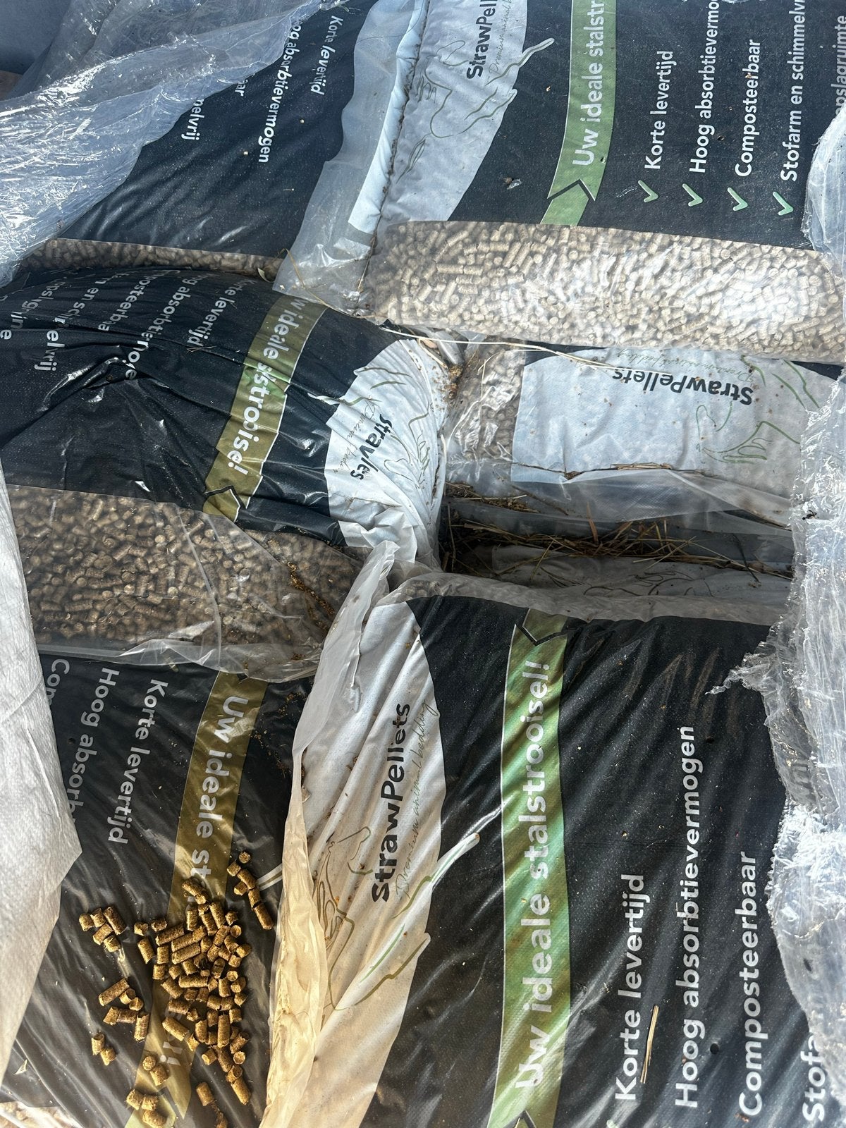 Strokorrels / Stro pellets voor stal of dierenhok, Toebehoren