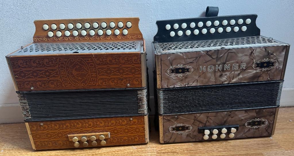 2x trekzak Hohner C/F, Gebruikt, Overige formaten, Ophalen of Verzenden, Knopaccordeon