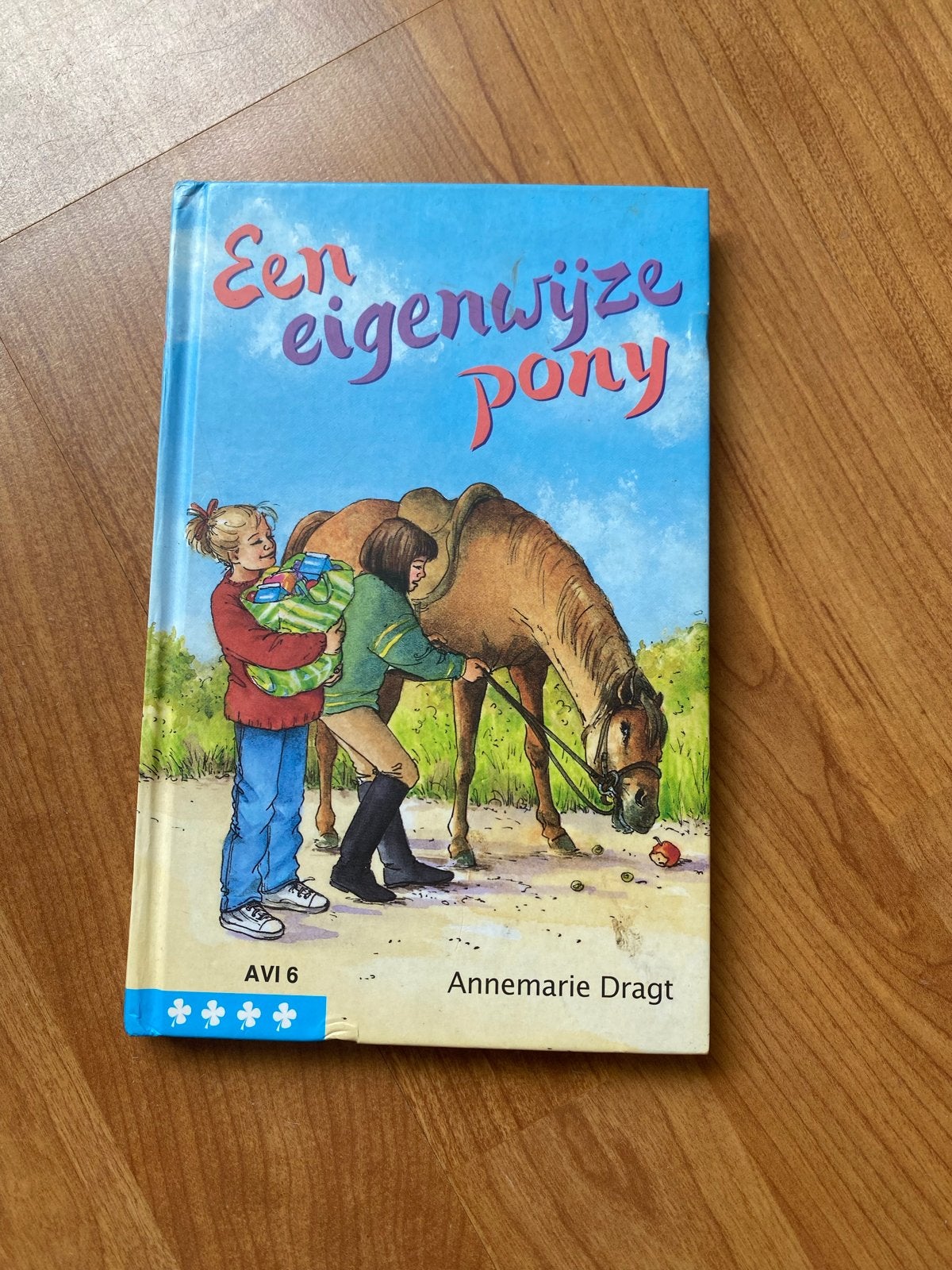 Een eigenwijze pony - Annemarie Dragt (AVI 6), Ophalen of Verzenden, Gelezen, Fictie algemeen