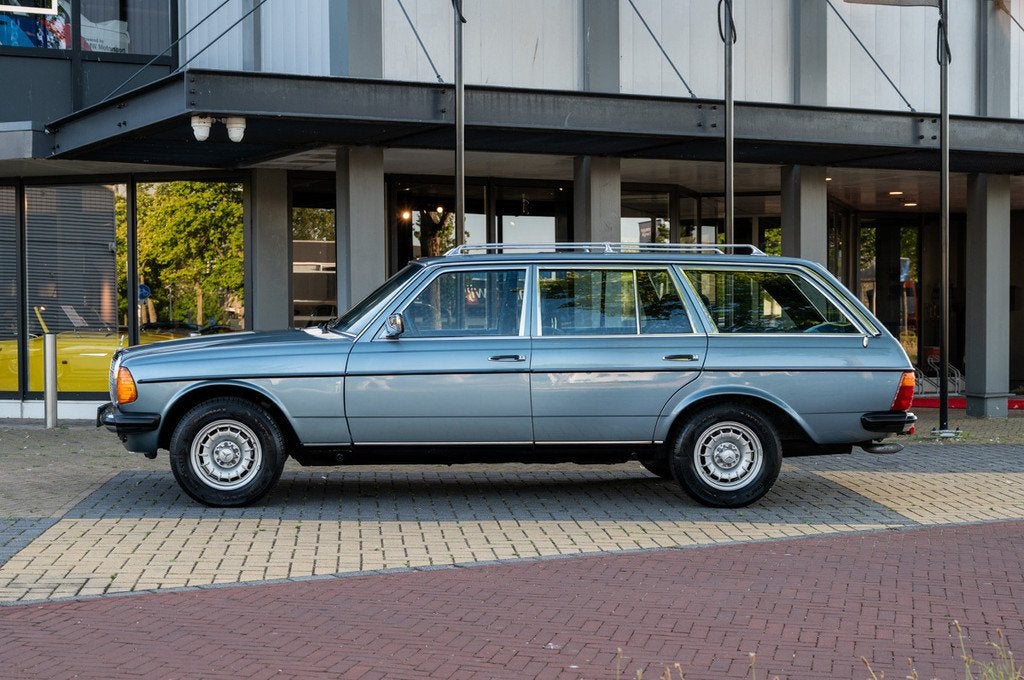 Mercedes-Benz 200-serie 280 TE (S123) (bj 1979, automaat), Auto's, Automaat, Stof, Zwart, Overige carrosserieën
