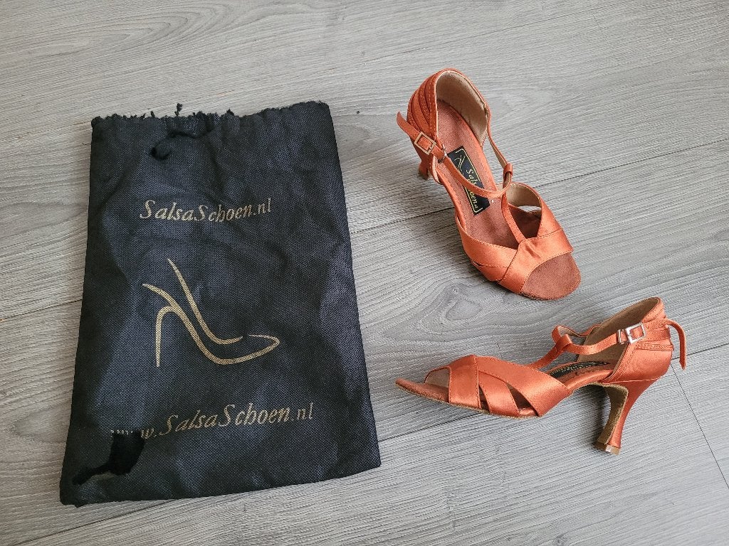SALSA SCHOEN oranje/ koraal dansschoenen maat 35 ~ MM0403, Ophalen of Verzenden, Salsa schoen, Gedragen, Dansschoenen