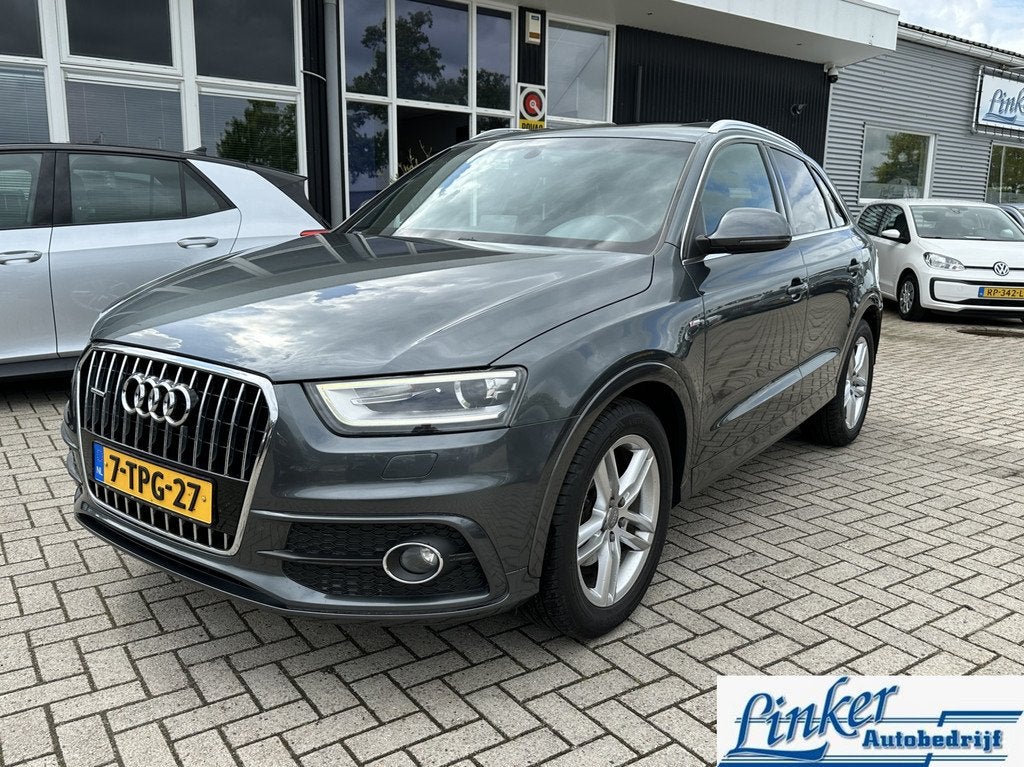 Audi Q3 2.0 TFSI quattro Sport Edition S-LINE /NL-AUTO/PANO/, Euro 5, Gebruikt, Zwart, 4 cilinders