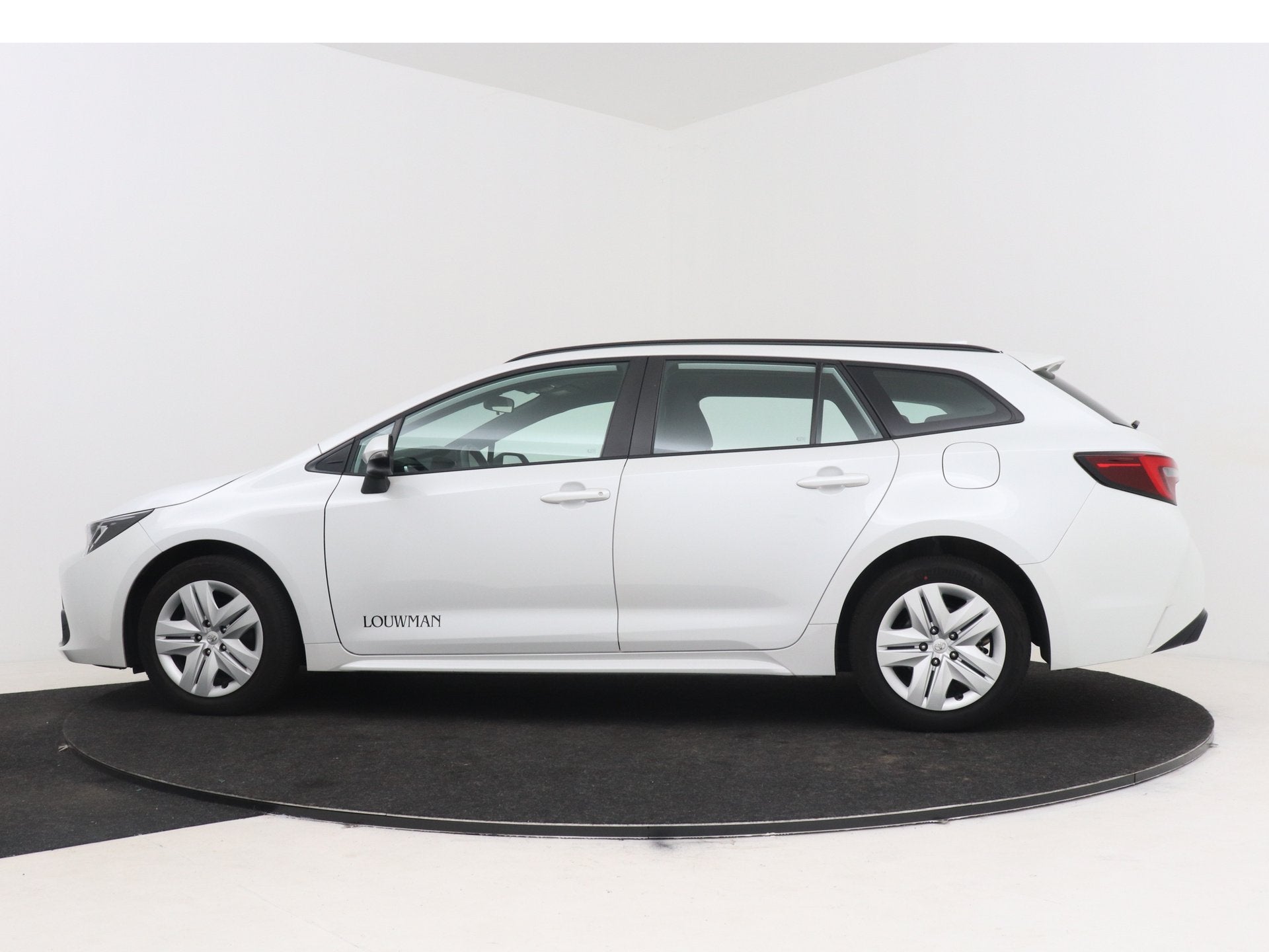 Toyota Corolla Touring Sports Hybrid 140 Comfort (bj 2025), Auto's, 4 cilinders, Origineel Nederlands, Hybride Elektrisch/Benzine