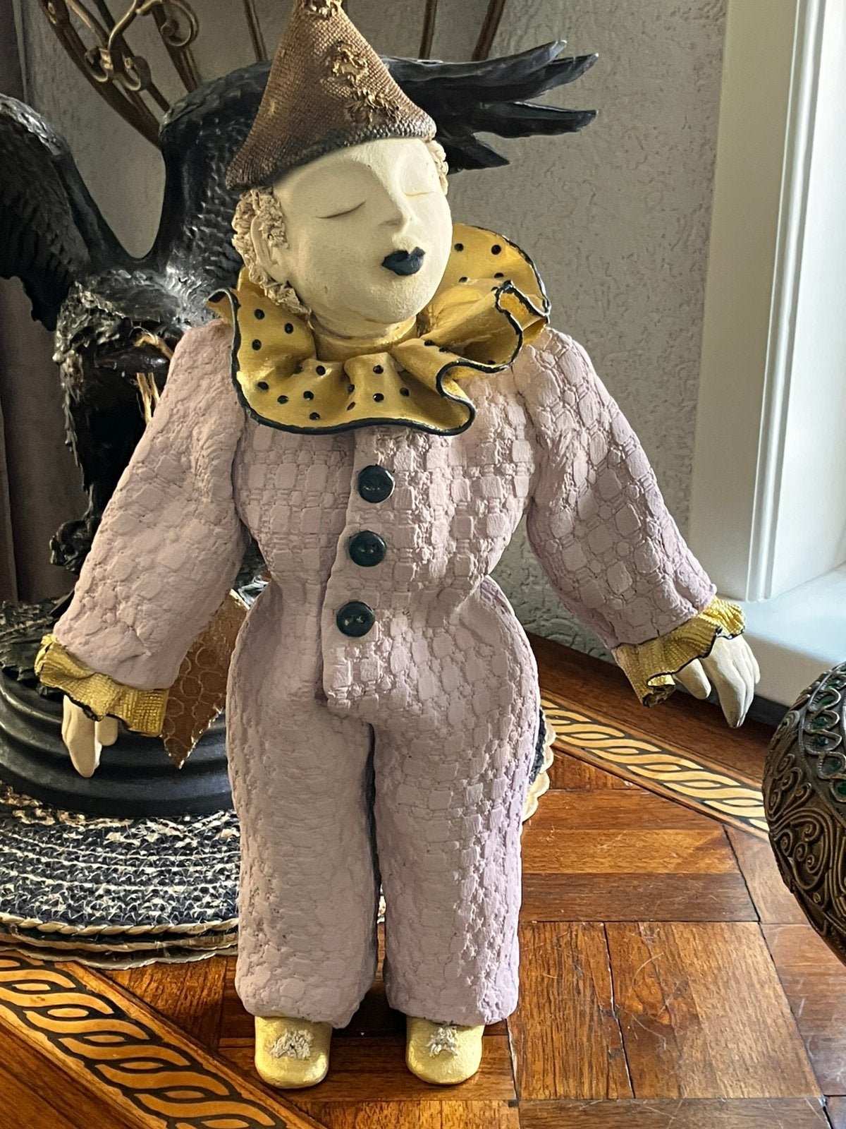 Geheel massief sculptuur Pierrot/ Clown/ Harlekijn pop, Ophalen