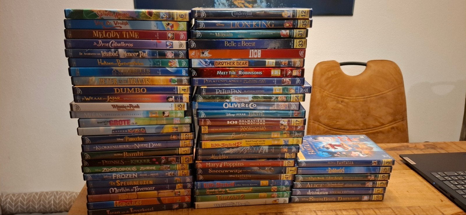 56 walt disney Classics DVD's - Waarvan 6 nieuw in plastic, Alle leeftijden, Ophalen, Zo goed als nieuw, Amerikaans